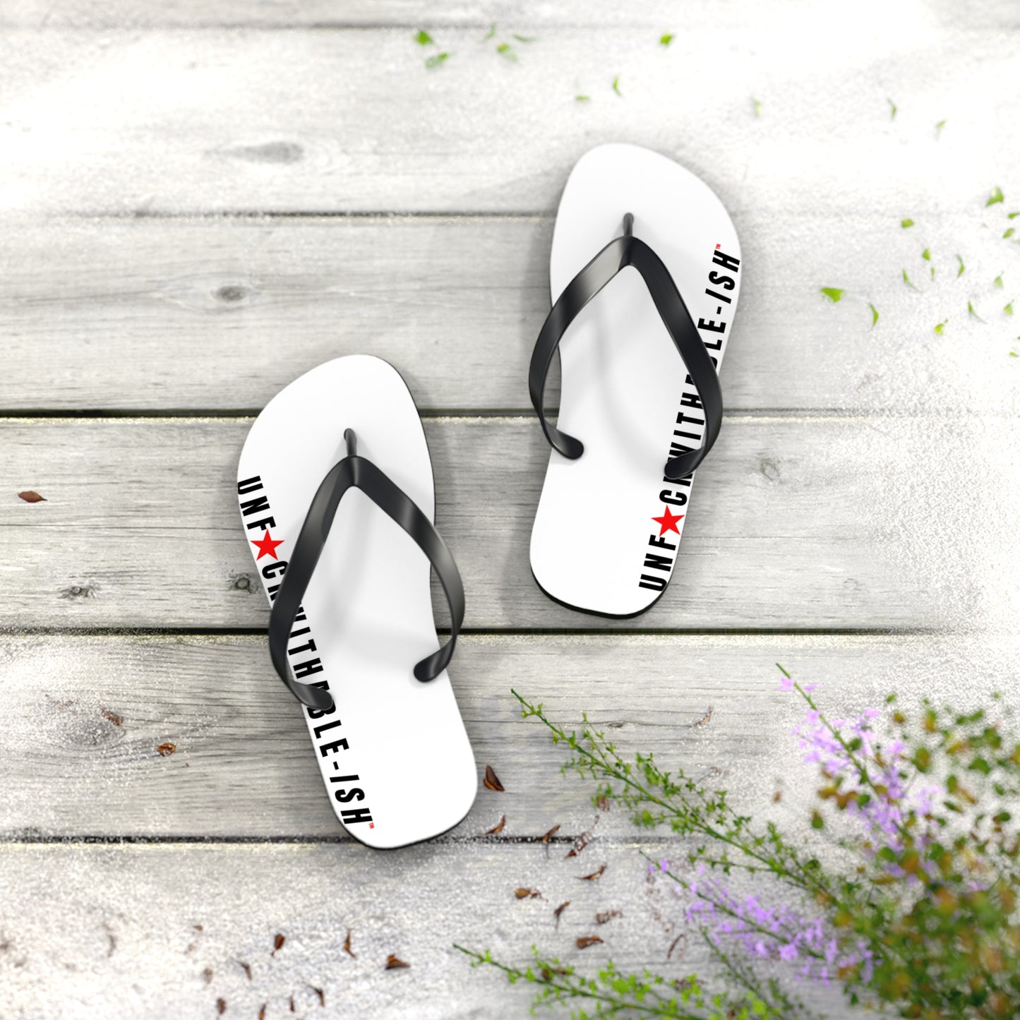 UNF★CKWITHABLE-ISH™ Flip Flops Black/Red Star