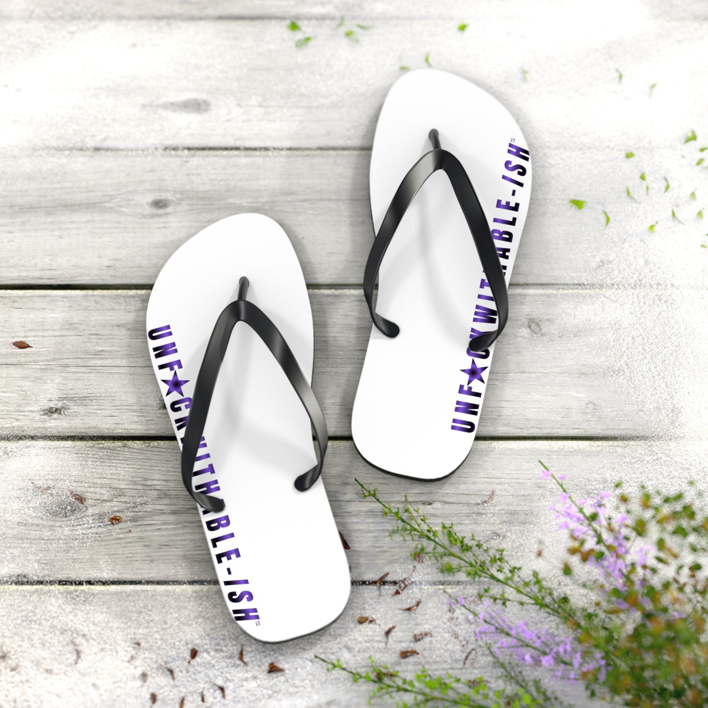 UNF★CKWITHABLE-ISH™ Flip Flips White with Gradient Purple/Purple